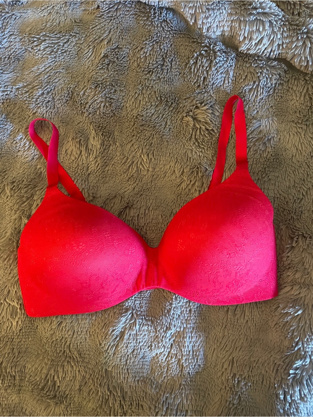 Uniqlo Red Lace Bra